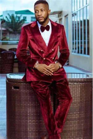 Blake Stylish Bespoke Velvet Double Breasted Peaked Lapel Men Suit