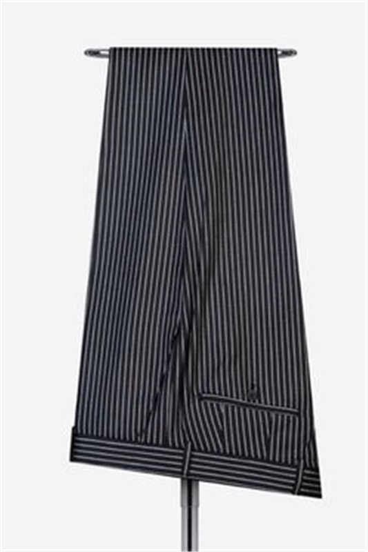 Riley New Arrival Black Striped Doule Breasted Peaked Lapel Men Suits