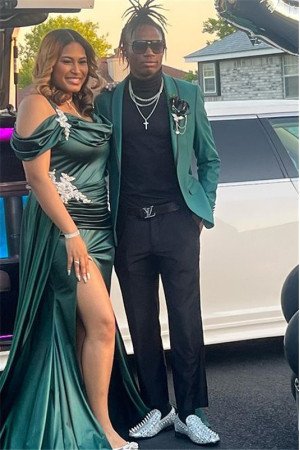 Anthony Dark Green Two Pieces Slim Fit Bespoke Prom Suits for Boy Anthony Dark Green Two Pieces Slim Fit Bespoke Prom Suits for Boy