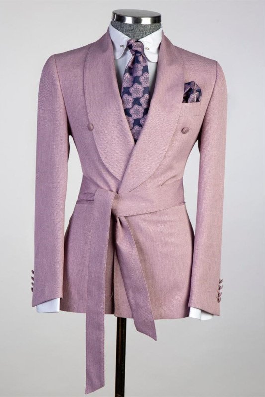 Modern Fashion Pink Shawl Lapel Slim Fit Bespoke Prom Suit with Belt