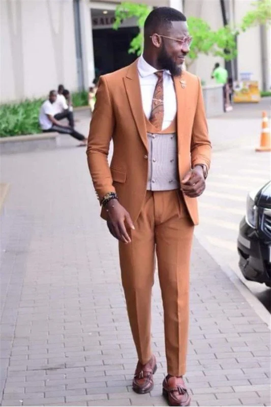 Caramel Best Fitted ThreePieces Bespoke Prom Suits for Men