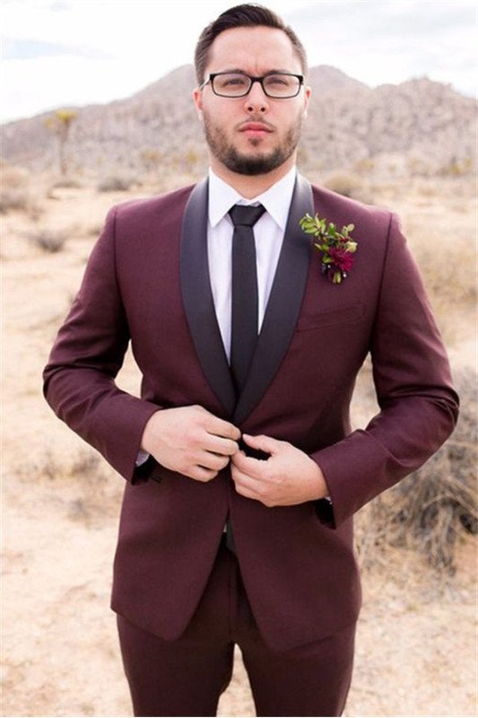 Chic Burgundy Best Fitted Wedding Suits with Black Lapel