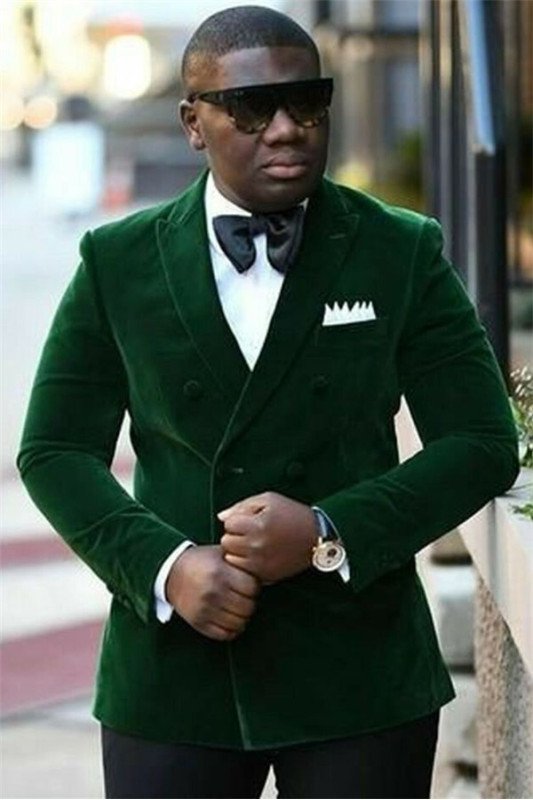 Dark Green Velvet Double Breasted Peaked Lapel Prom Outfits for Men