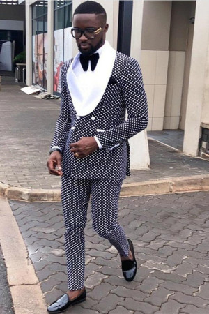 Chic Black Dot Double Breasted Mens Suit  with White Lapel Chic Black Dot Double Breasted Mens Suit  with White Lapel