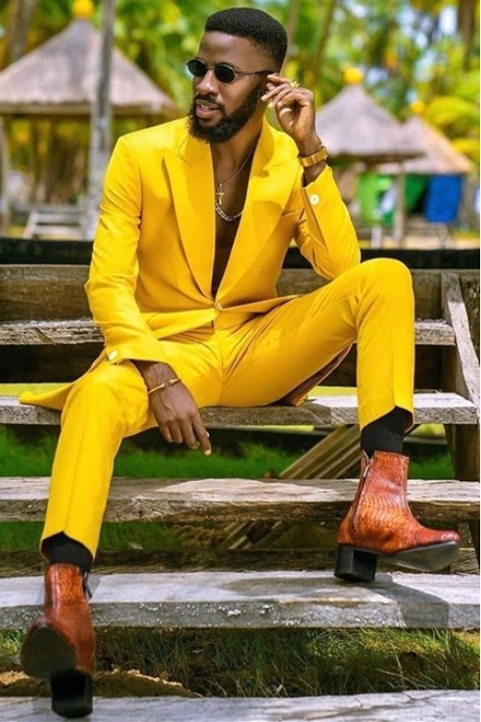 Ahmad Hot Yellow Peaked Lapel One buttons Men Suits for Prom