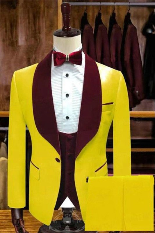 Chic Yellow One Button Wedding Groom Suits with Velvet Lapel