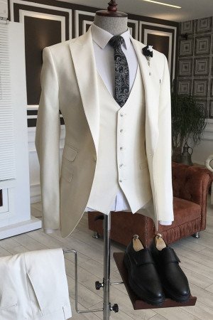 Mark Newest All White Peaked Lapel Best Fitted Business Suits For Men Mark Newest All White Peaked Lapel Best Fitted Business Suits For Men