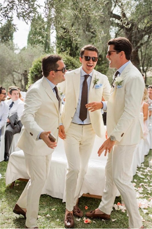 Stylish White Bespoke Best Fitted Wedding Groomsmen Suits