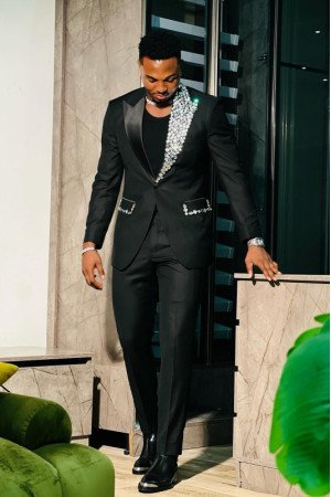 Martin Fashion Black Peaked Lapel Prom Men Suits With Sequins Martin Fashion Black Peaked Lapel Prom Men Suits With Sequins