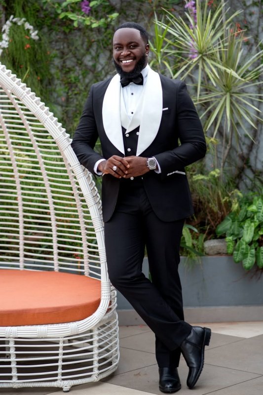 Gilbert Formal Black Three Pieces Men Suits With White Shawl Lapel Gilbert Formal Black Three Pieces Men Suits With White Shawl Lapel