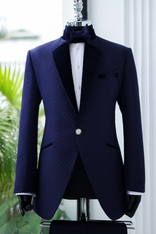 Martin Handsome Dark Blue Notched Lapel Plaid Men Suits For Prom