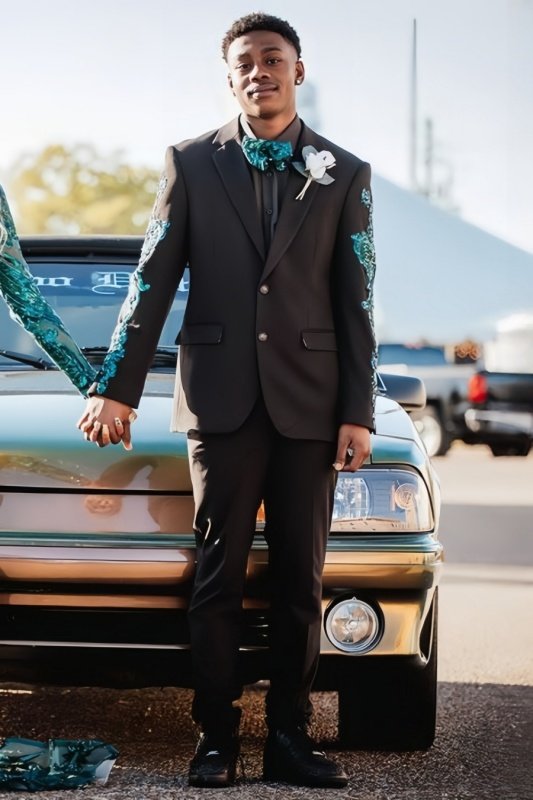 David Stylish Black Notched Lapel Appliques Prom Men Suits