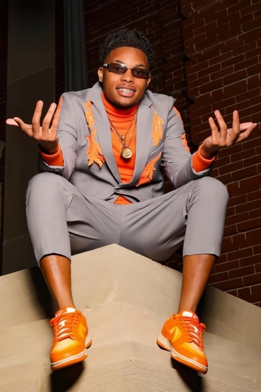 Osborn New Arrival Gray Notched Lapel Appliques Prom Men Suits