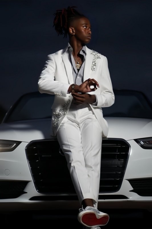 Taylor Fashion White Notched Lapel Appliques Slim Fit Men Suits