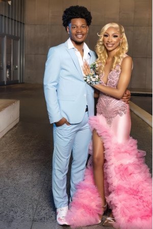 Carl New Arrival Sky Blue Notched Lapel Slim Fit Prom Men Suits