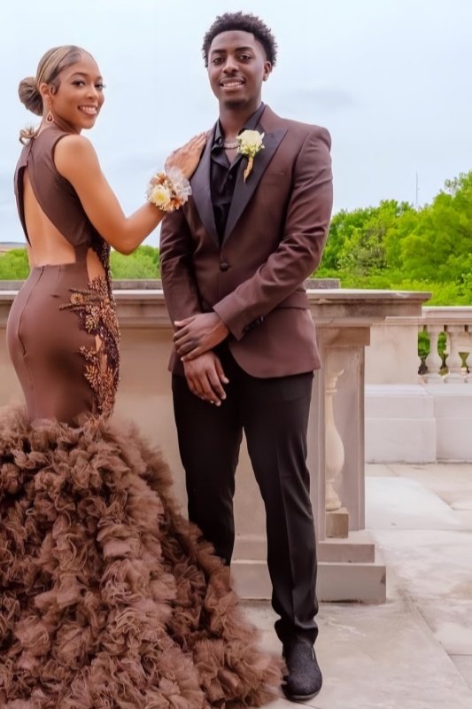 Edwiin Fancy Brown Peaked Lapel Slim Fit Men Suits Prom Outfits Edwiin Fancy Brown Peaked Lapel Slim Fit Men Suits Prom Outfits