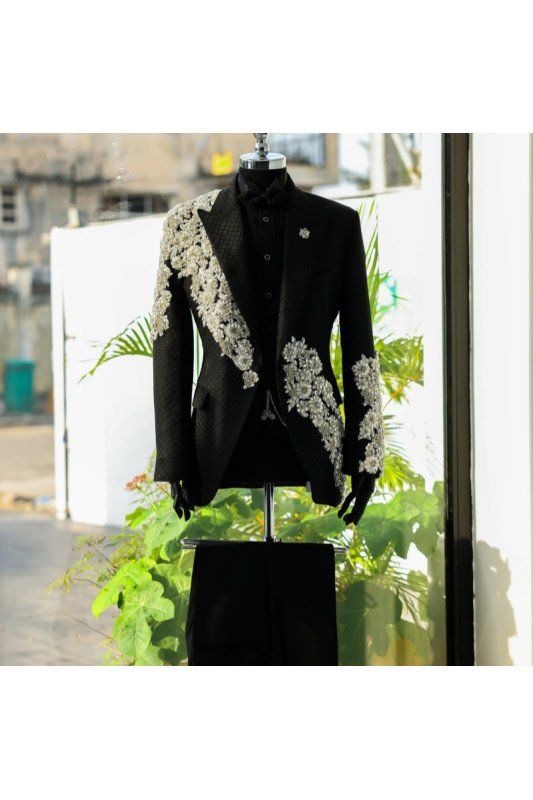 Gerard Modern Black Peaked Lapel Plaid Men Suits With Appliques Gerard Modern Black Peaked Lapel Plaid Men Suits With Appliques