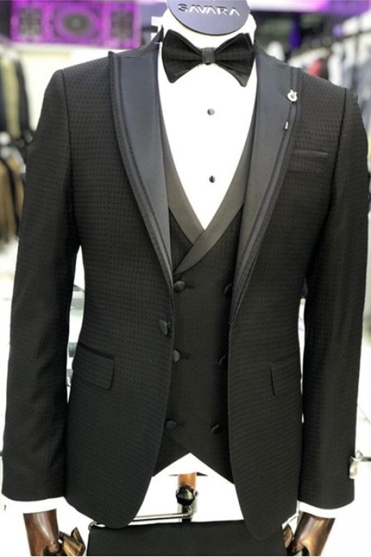 Carson Black Three Pieces Peaked Lapel Business Suit for Men