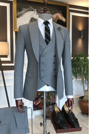 Robert Stylish Gray Three Piece Bespoke Men Suit for Business Robert Stylish Gray Three Piece Bespoke Men Suit for Business