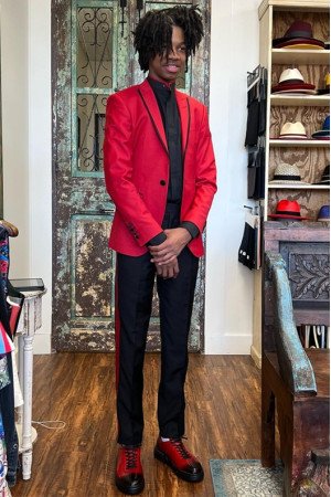 Morden Red Shawl Lapel with Black Edge Two Pieces Men Suits for Prom Morden Red Shawl Lapel with Black Edge Two Pieces Men Suits for Prom